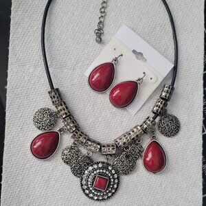 NWT Premier Designs Bohemian Style Necklace and Matching Earrings